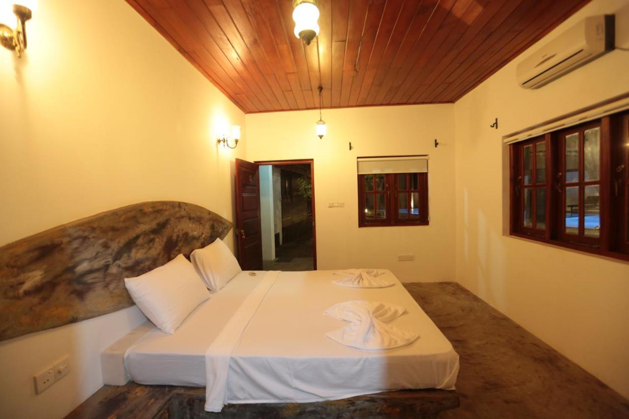 Arugambay Podbay Hotel Baía de Arugam Exterior foto