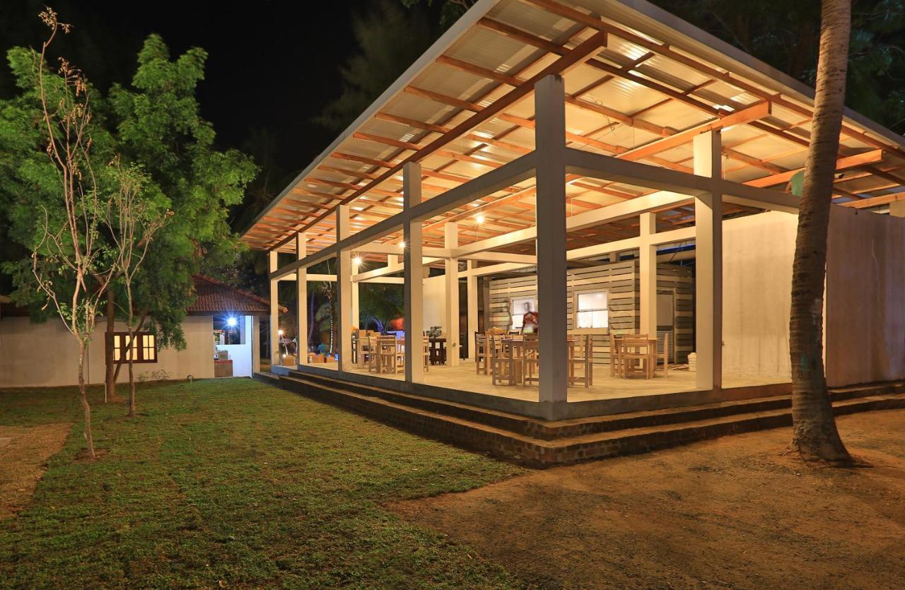 Arugambay Podbay Hotel Baía de Arugam Exterior foto