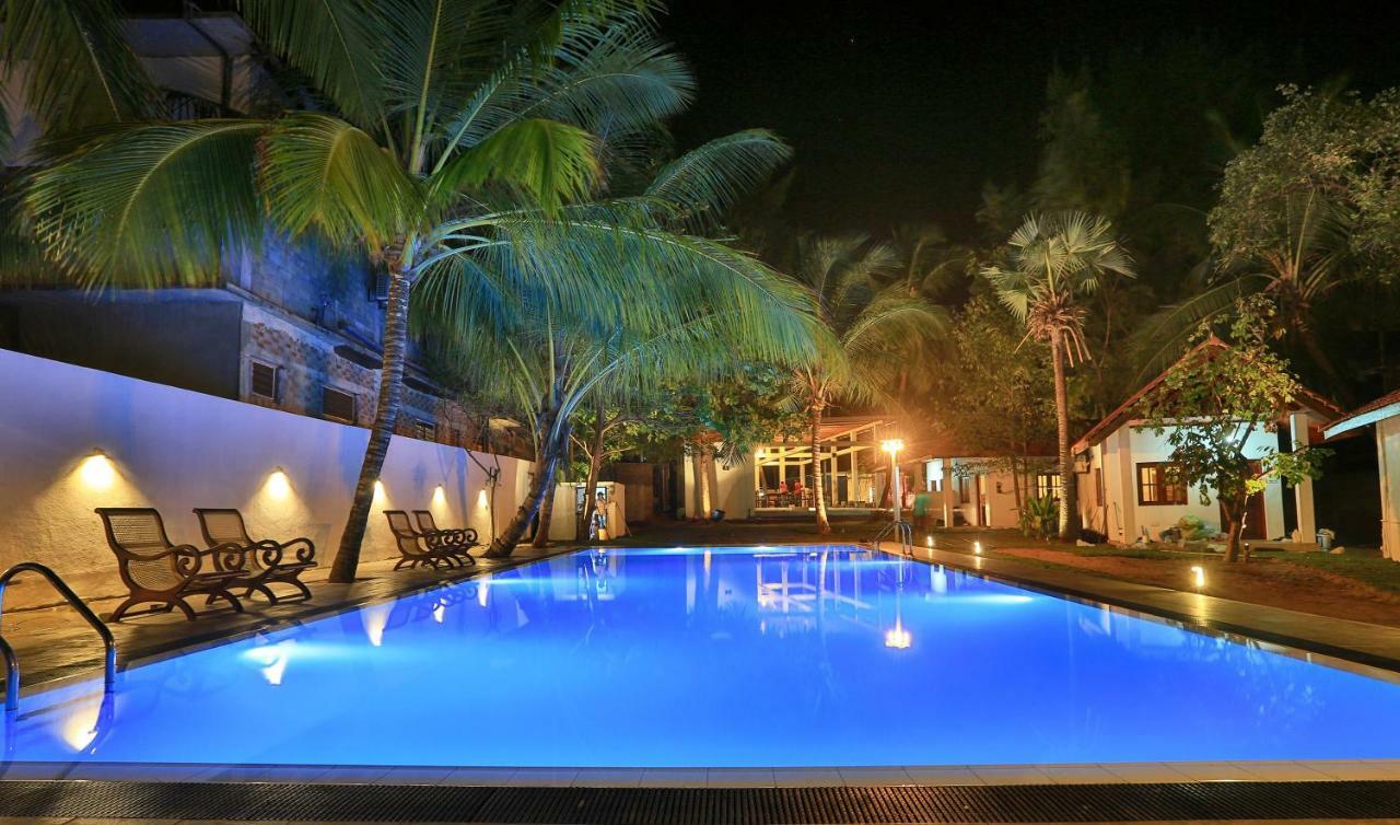 Arugambay Podbay Hotel Baía de Arugam Exterior foto